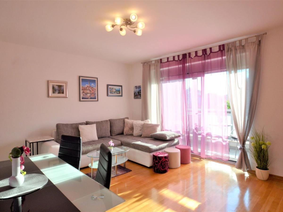 רוביני Apartment Pinezic - Roj117 By Interhome מראה חיצוני תמונה